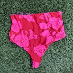 Acacia Ahunui Seychelles Bottom